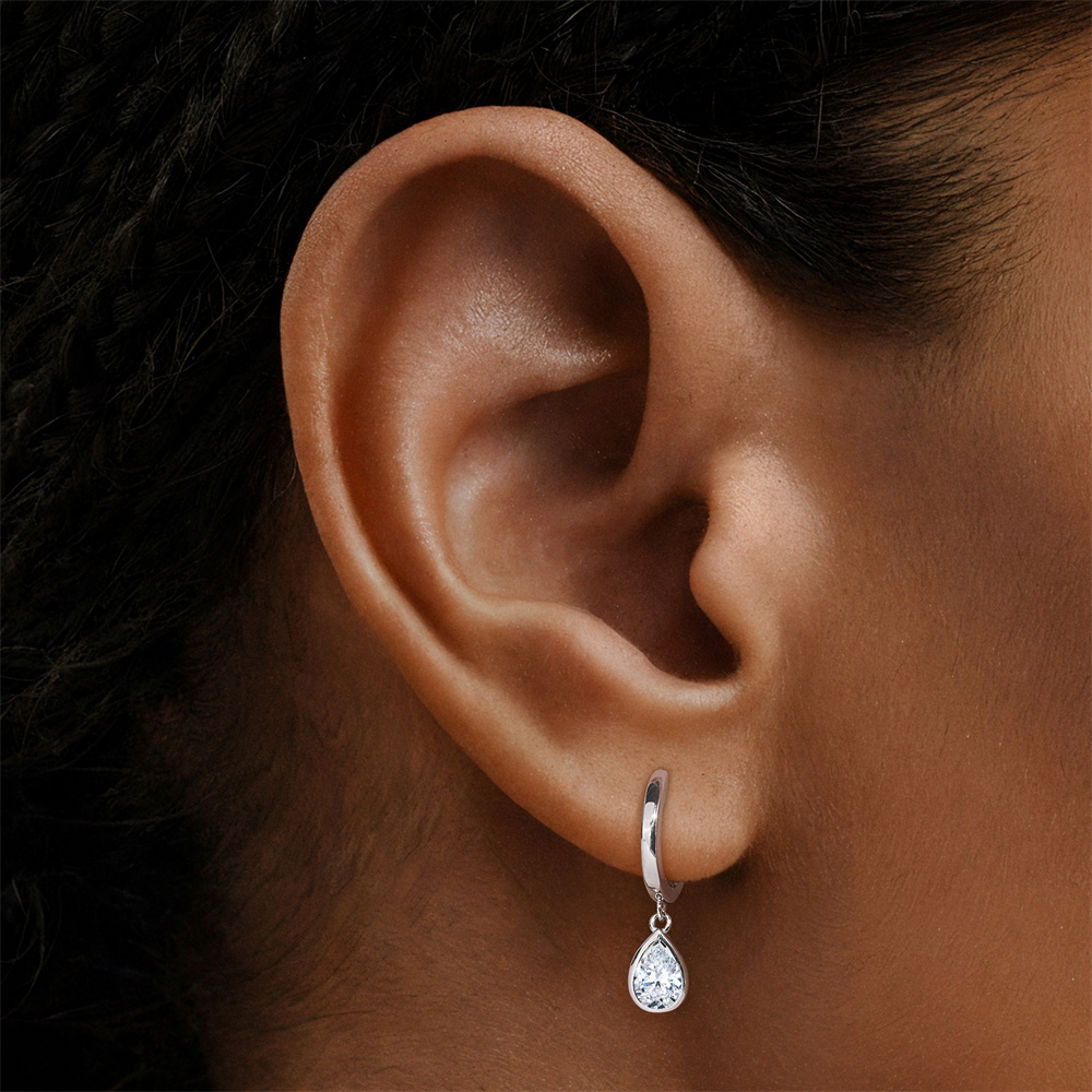 Brinco de argola com moissanit - Body Jewelry Quality avaliação e preço